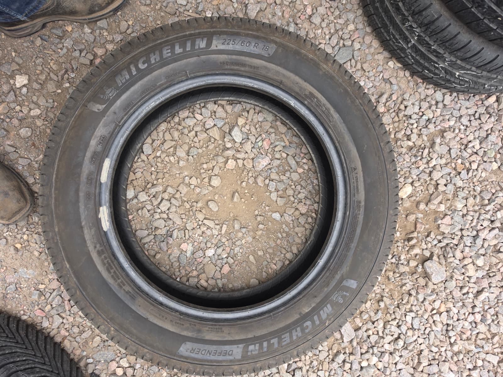 225/60R18 Set (4 Used Tires) Michelin Defender 2