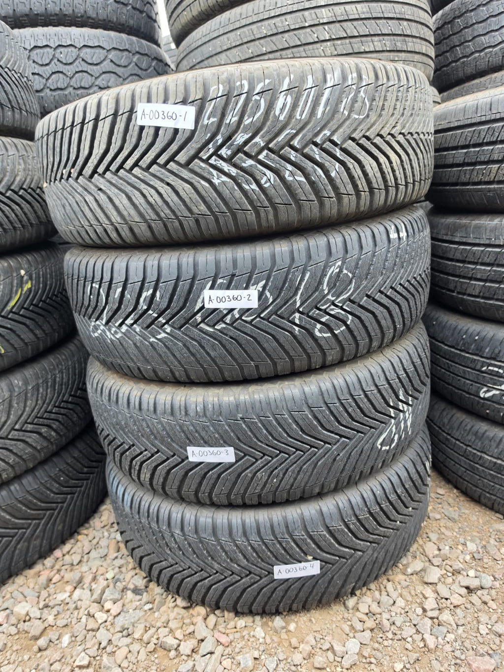 225/60R18 Set (4 Used Tires)  Michelin Cross Climate2