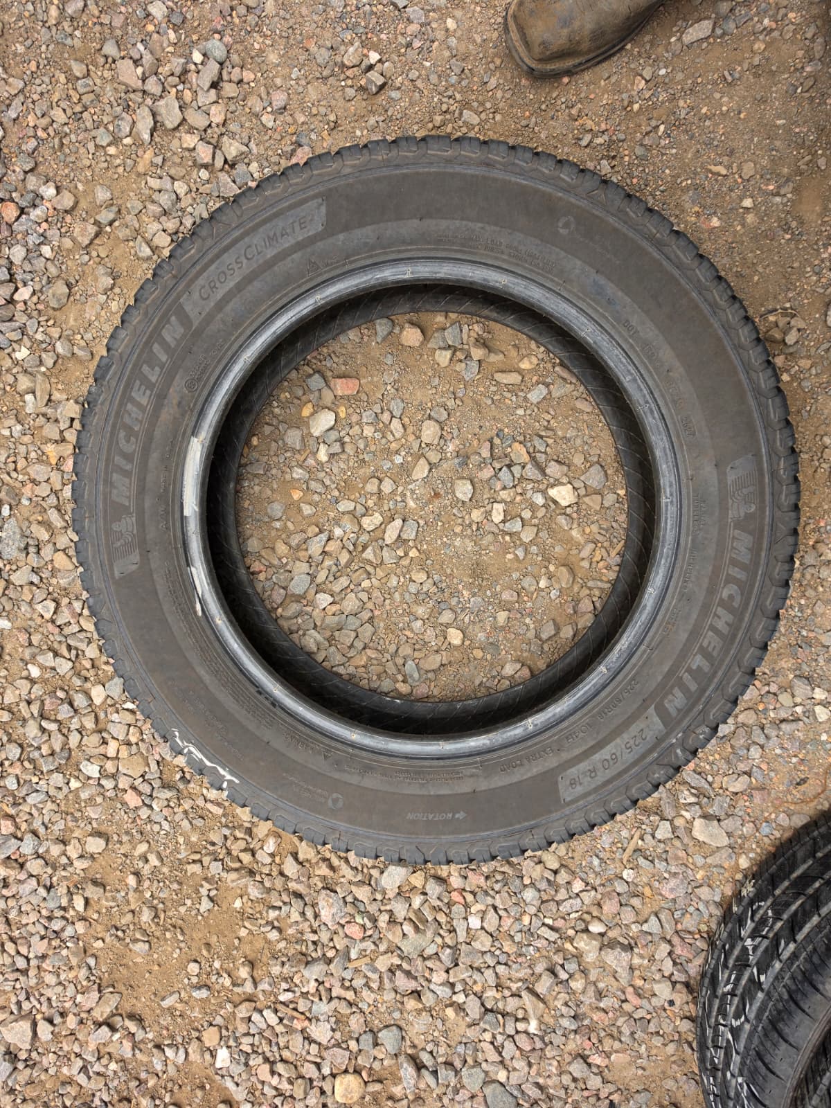225/60R18 Set (4 Used Tires)  Michelin Cross Climate2
