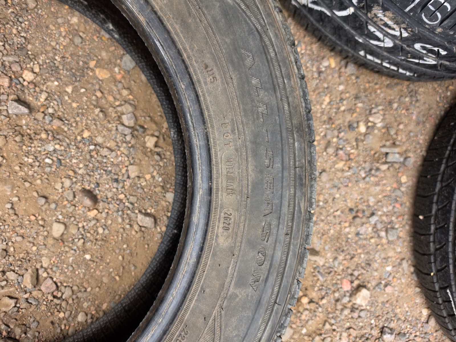 225/60R18 Pair (2 Used Tires) Goodyear Assurance
