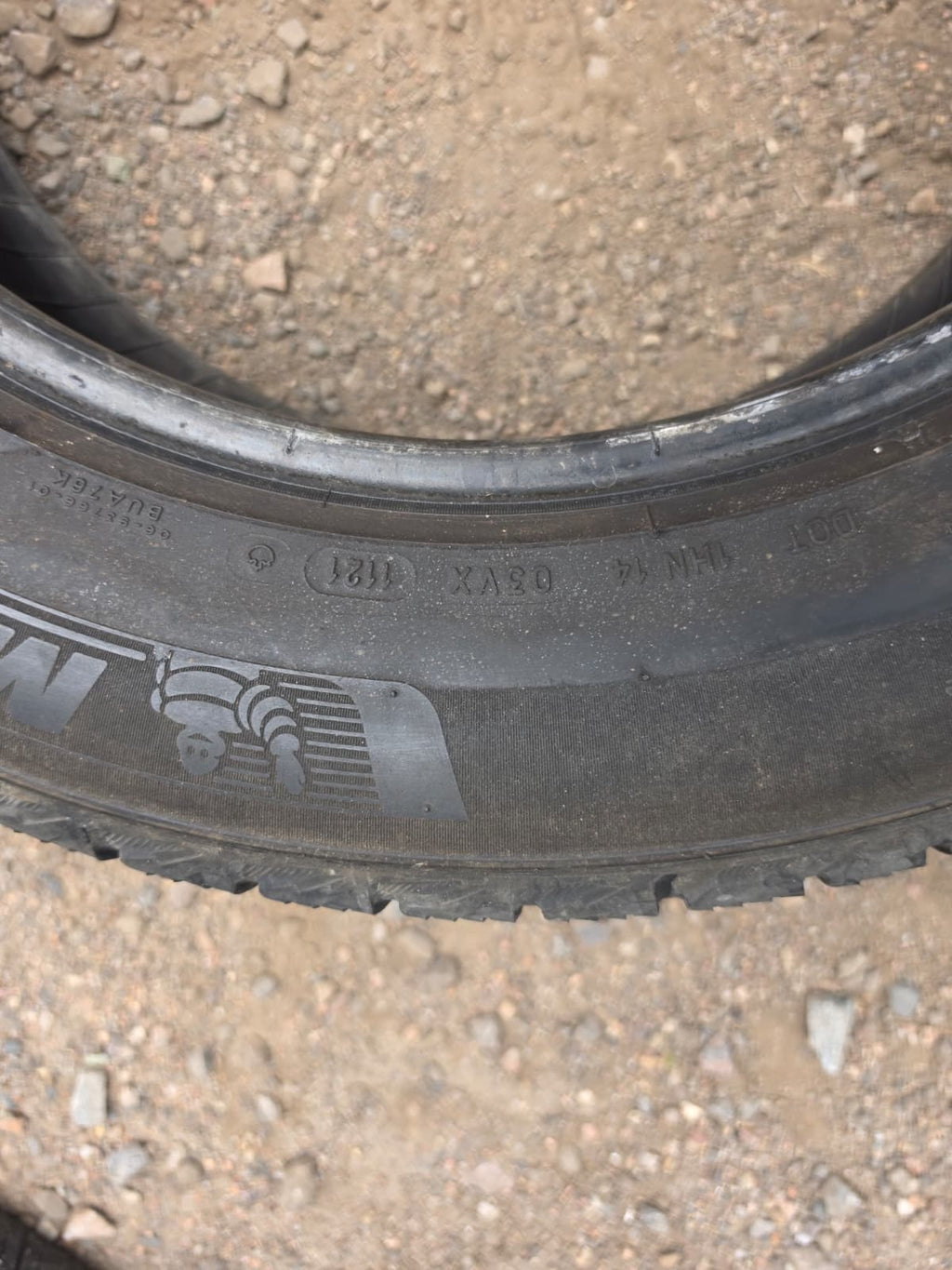 225/60R18 Pair (2 Used Tires) Michelin X-ICE Snow