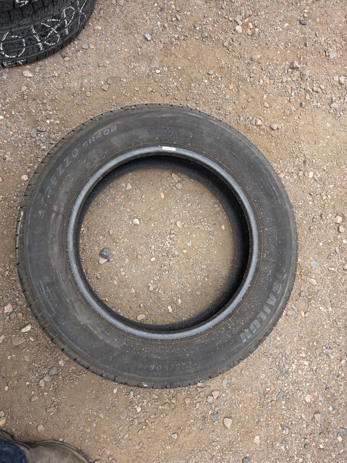 225/60R18 Set (4 Used Tires) Sailun Atrezzo SH408