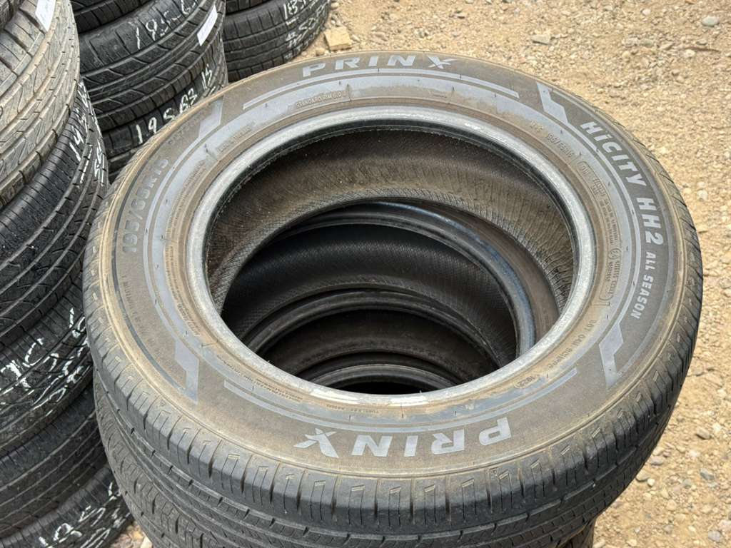 195/65R15 Set (4 Used Tires) Prinx Hicity 2