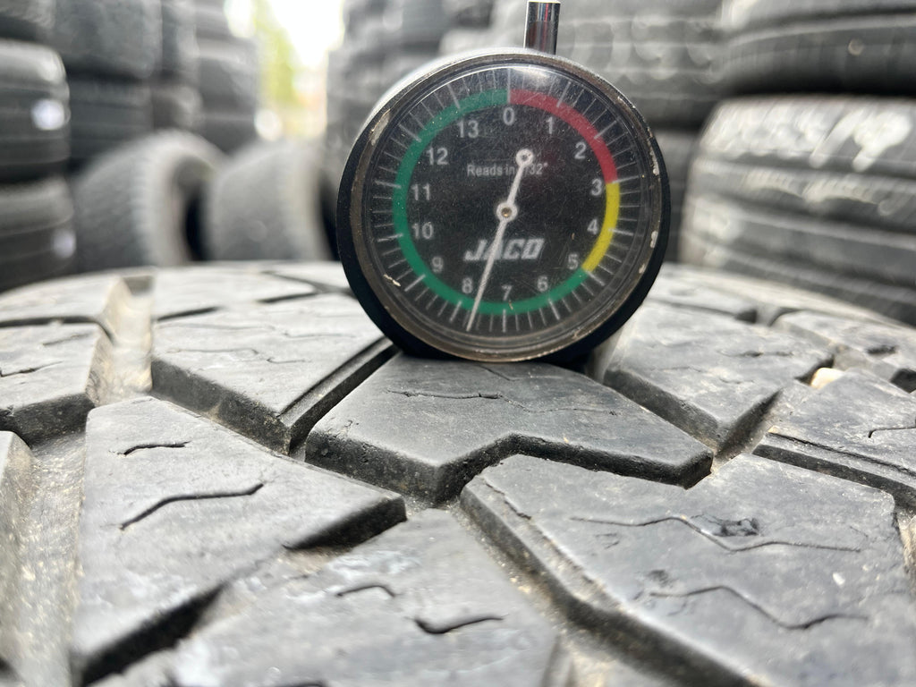 LT275/70R18 Pair (2 Used Tires)   Back Country Dean tires