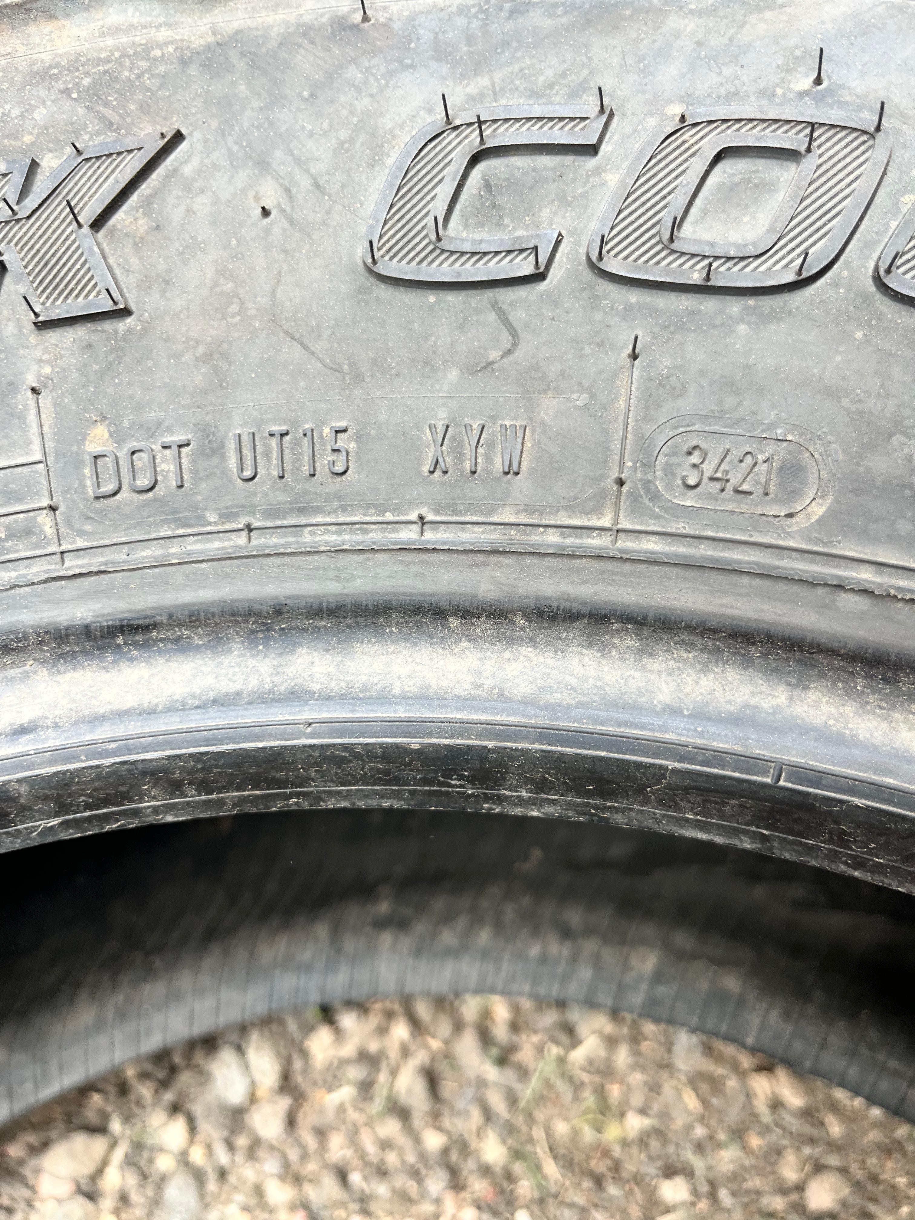 LT275/70R18 Pair (2 Used Tires)   Back Country Dean tires