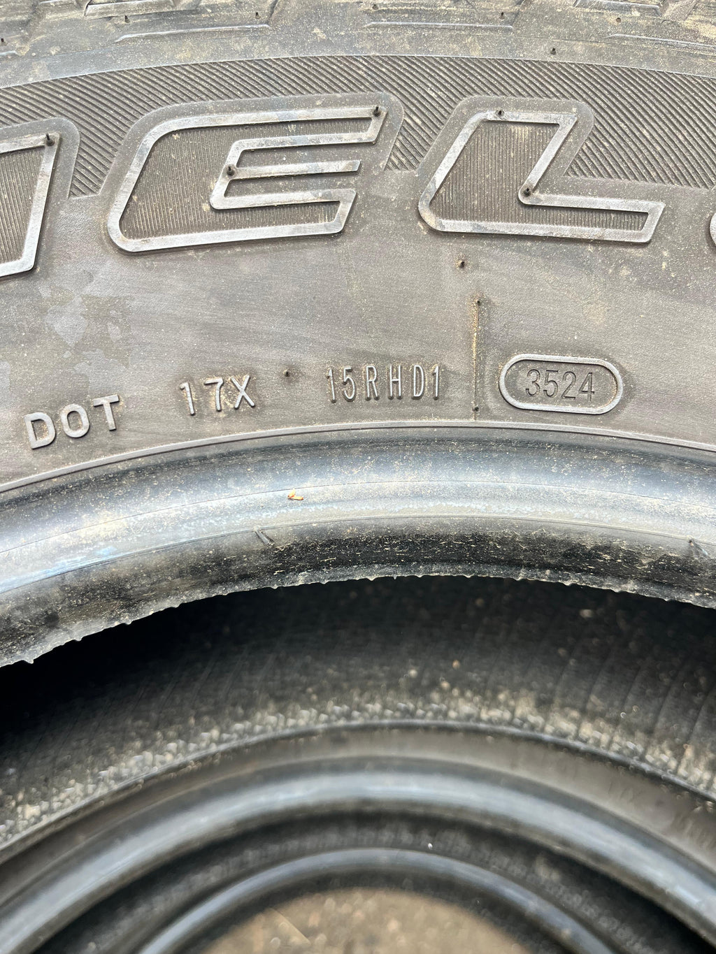 LT275/70R18 Set (4 Used Tires) Bridgestone Dueler