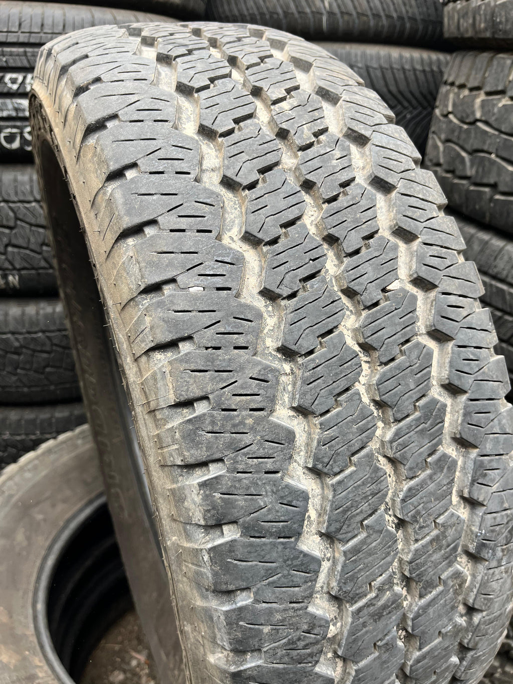 LT275/70R18 Set (4 Used Tires) Bridgestone Dueler