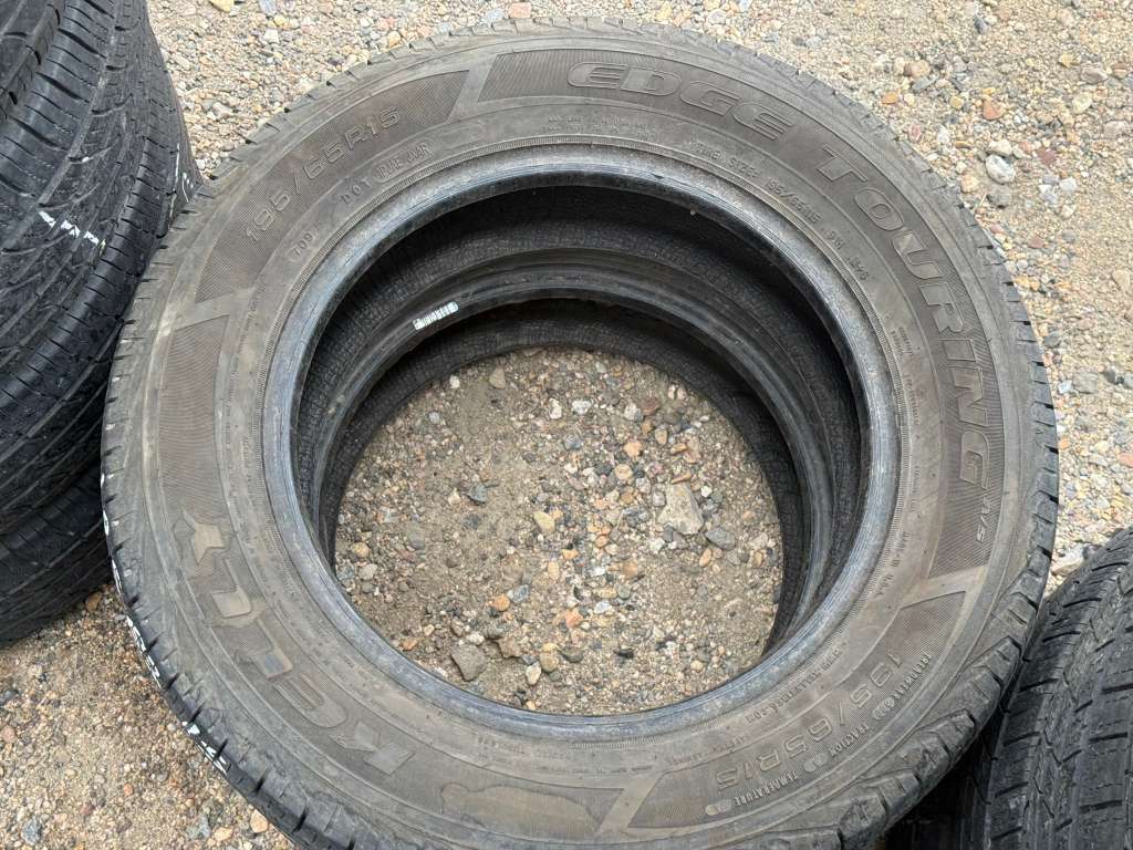 195/65R15 Pair (2 Used Tires) Kelly Edge Touring