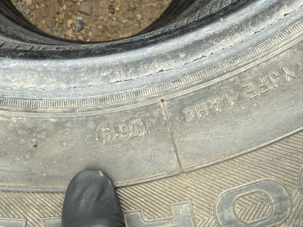 195/65R15 Pair (2 Used Tires) Eldorado Tour Max GFT