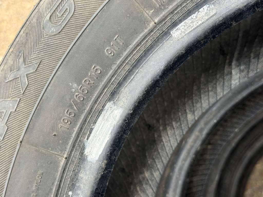195/65R15 Pair (2 Used Tires) Eldorado Tour Max GFT