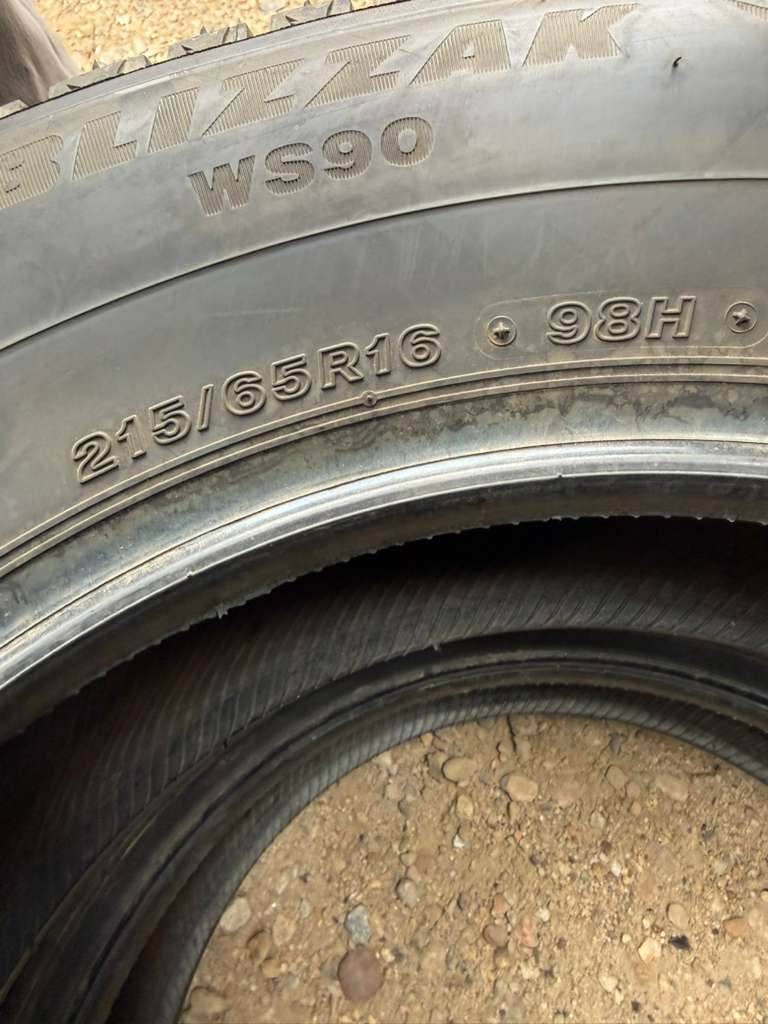 215/65R16 Pair (2 Used Tires) Bridgestone Blizzak WS90