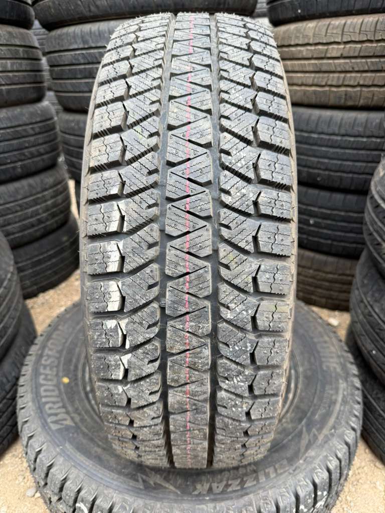 215/65R16 Pair (2 Used Tires) Bridgestone Blizzak WS90