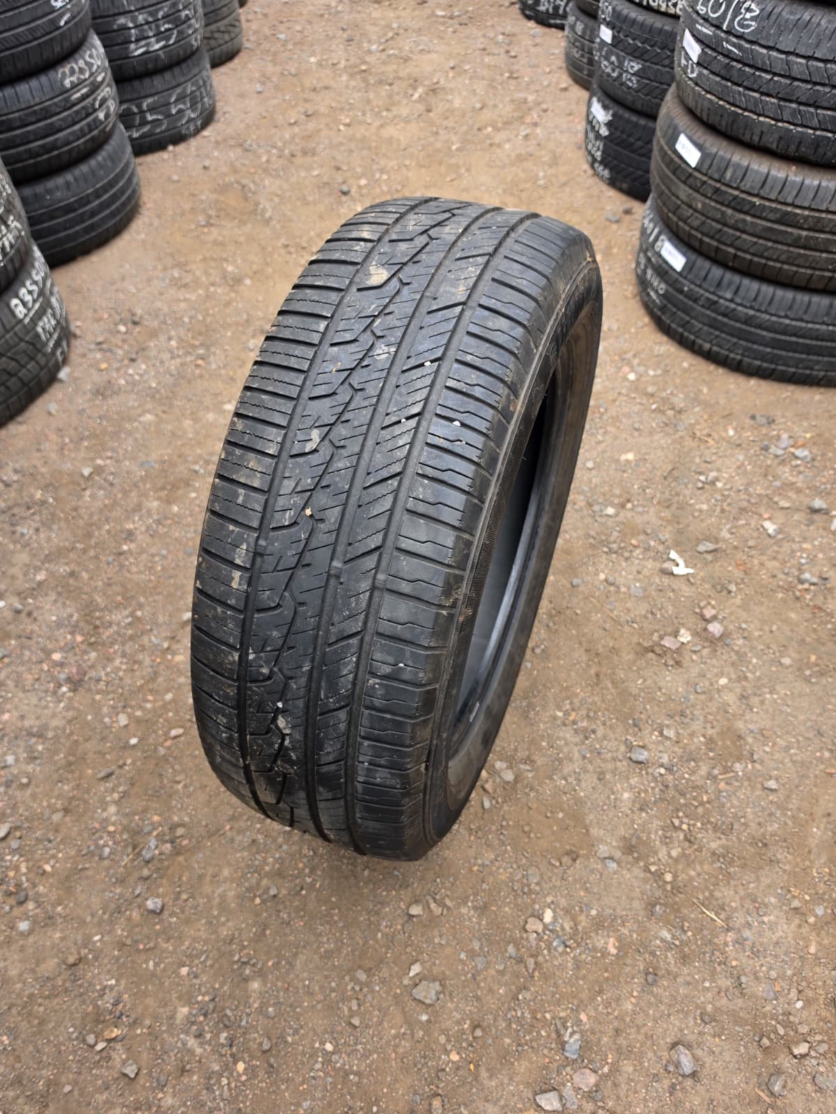 235/60R18 Set (4 Used Tires) Sumitomo HTR A/S P03