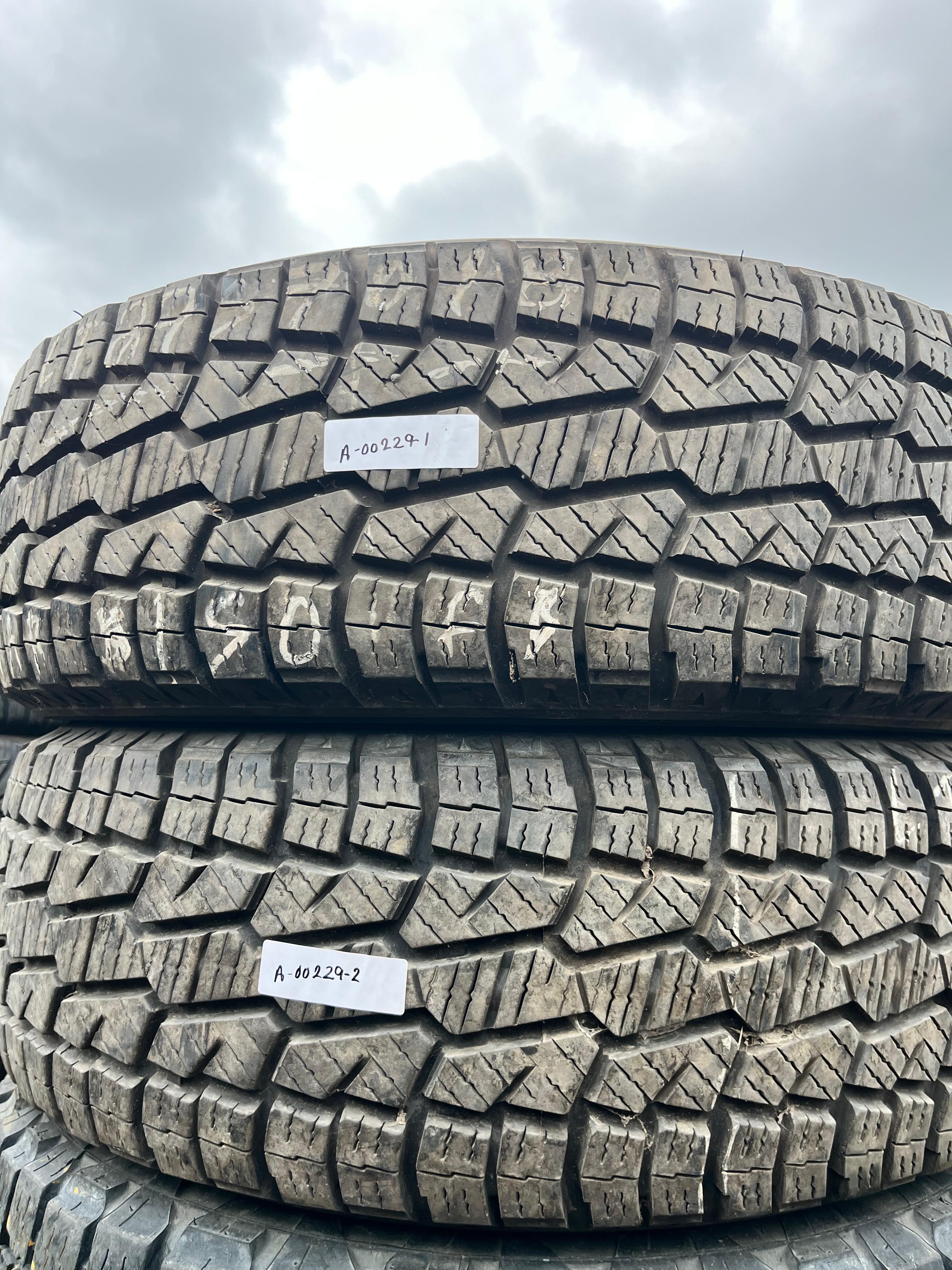 LT275/70R18 Pair (2 Used Tires) Capitol
