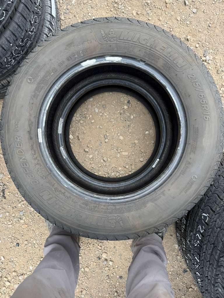 215/65R16 Pair (2 Used Tires) Michelin Defender T+H