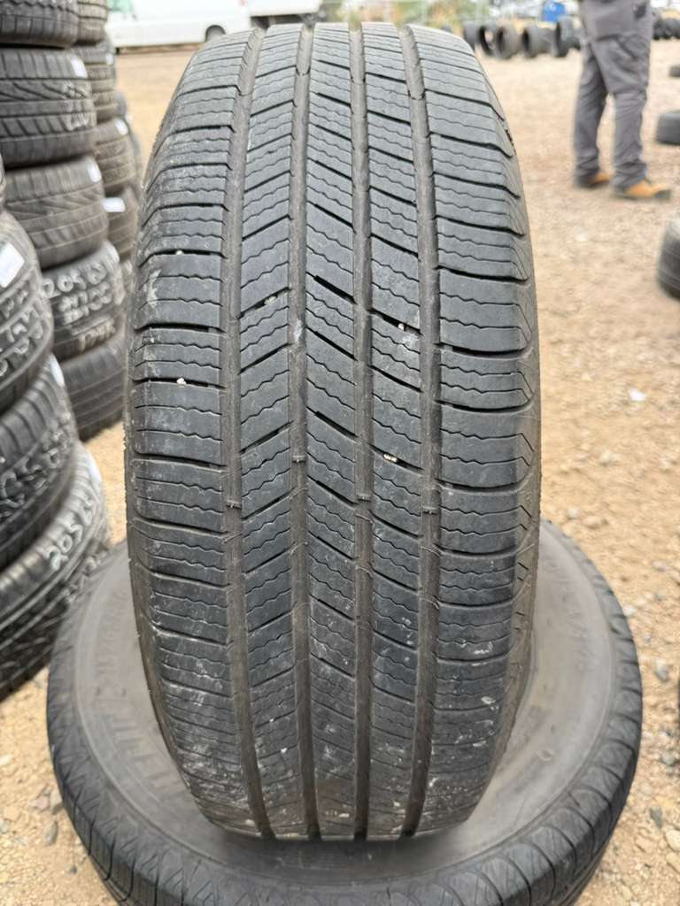215/65R16 Pair (2 Used Tires) Michelin Defender T+H