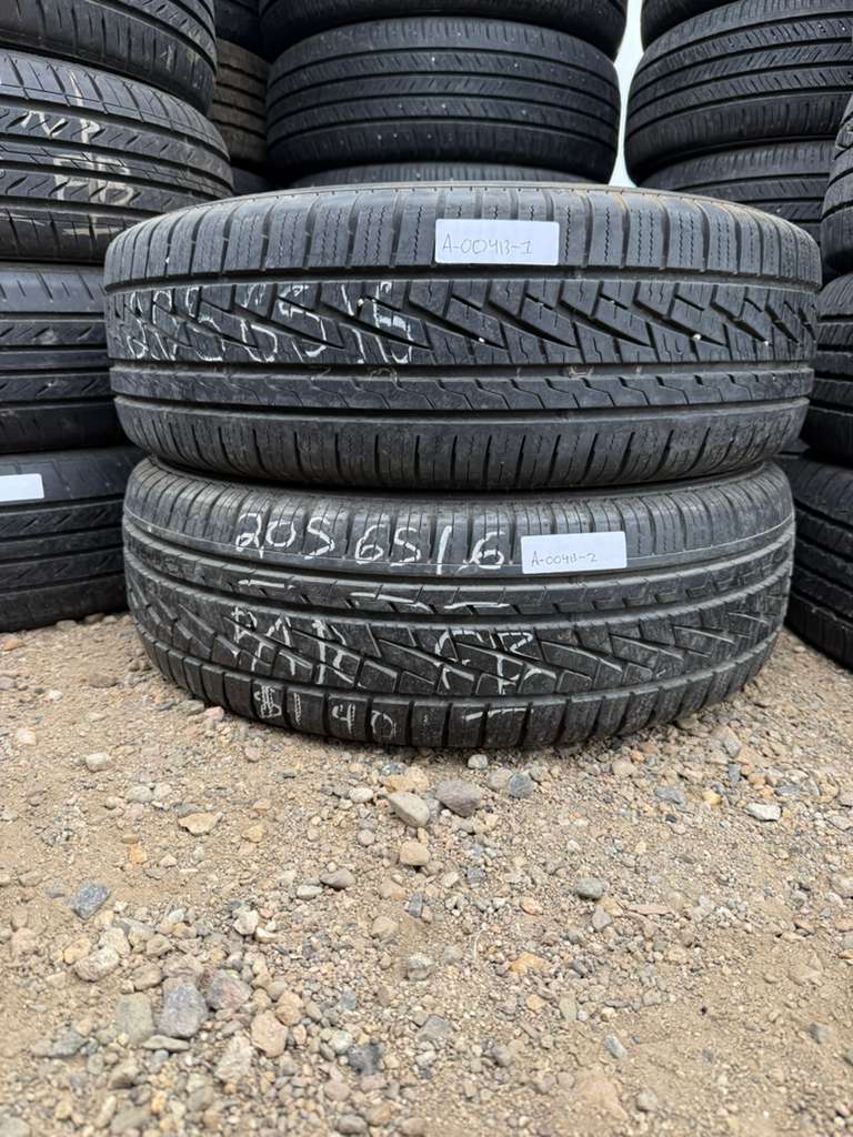 205/65R16 Pair (2 Used Tires) Sumitomo HTR A/S P02
