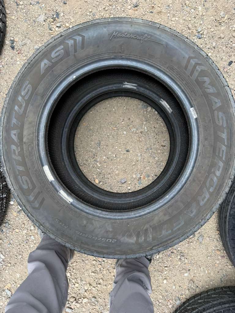 205/65R16 Pair (2 Used Tires) Mastercraft Stratus AS