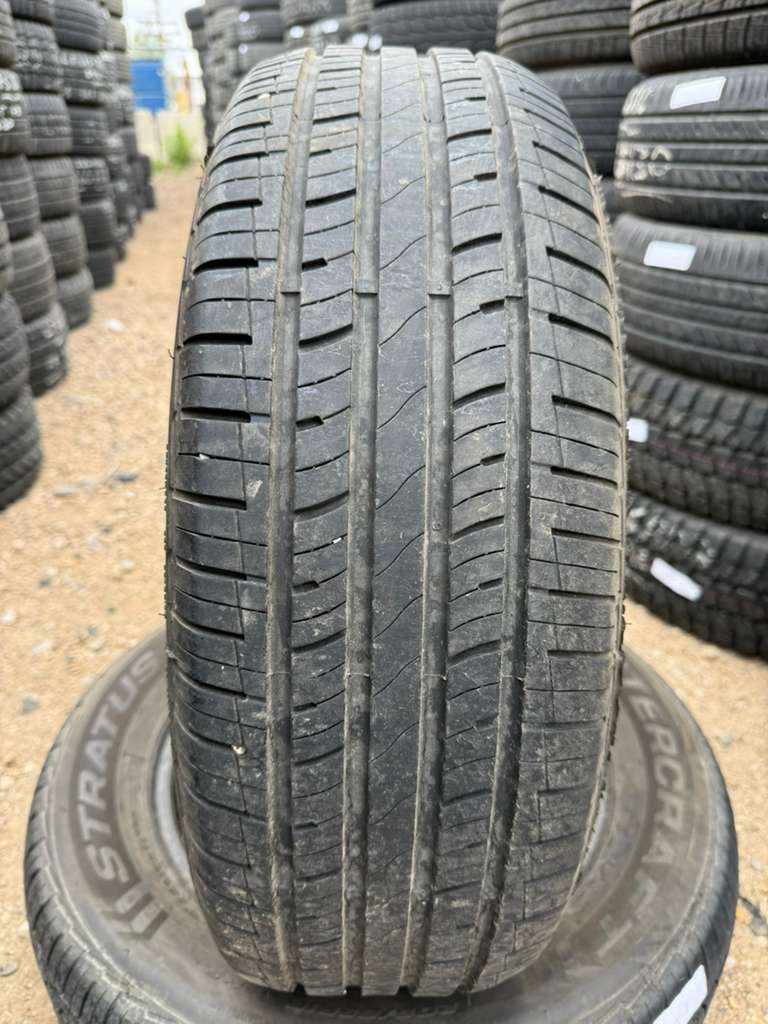 205/65R16 Pair (2 Used Tires) Mastercraft Stratus AS