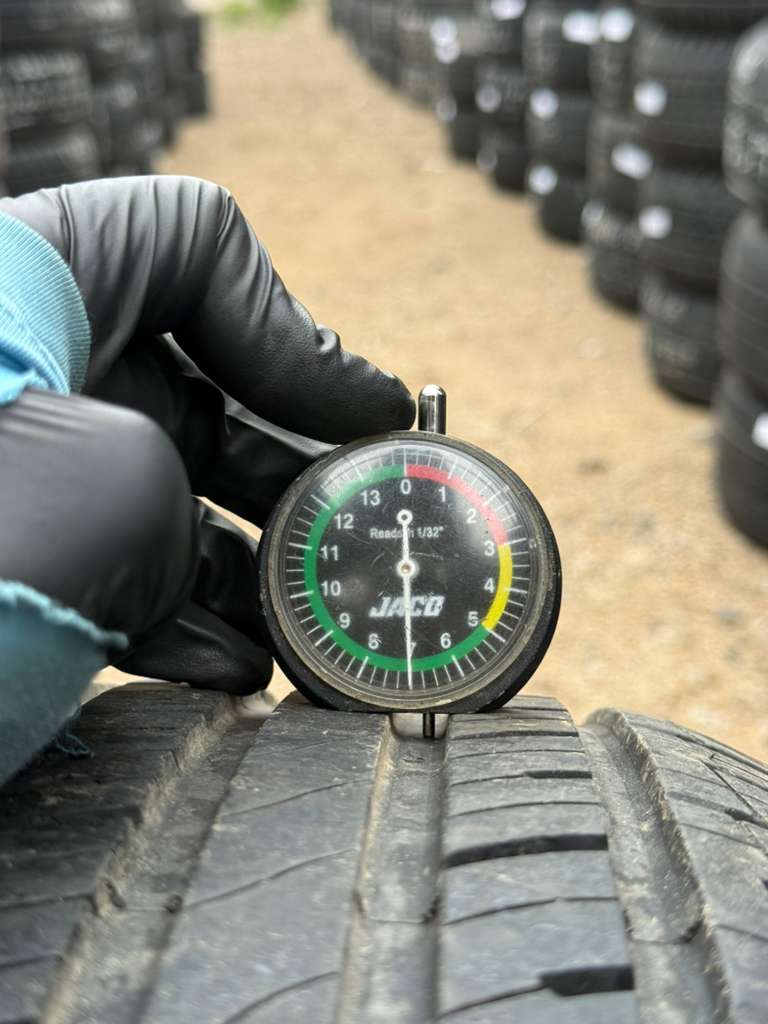 205/65R16 Pair (2 Used Tires) Mastercraft Stratus AS