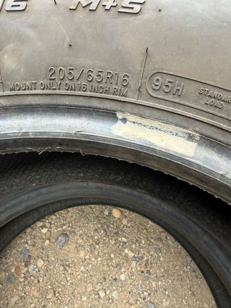 205/65R16 Pair (2 Used Tires) Mastercraft Stratus AS