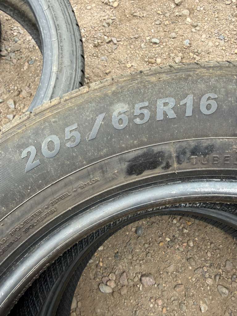 205/65R16 Pair (2 Used Tires) Sailun Atrezzo SH408