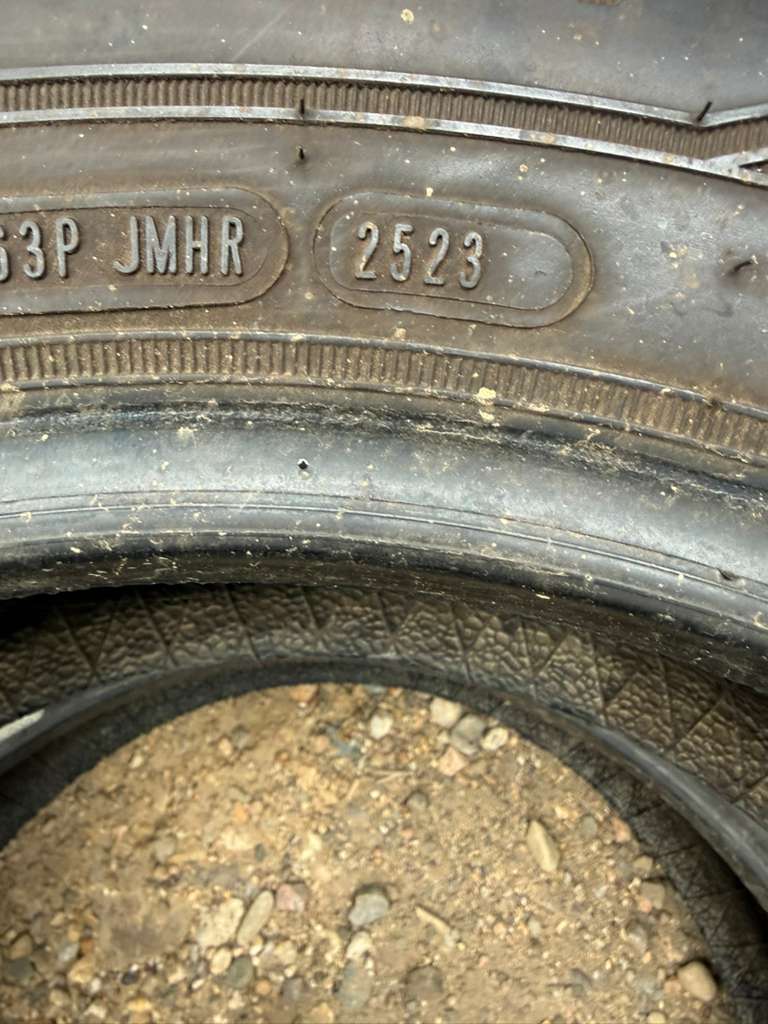 205/65R16 Pair (2 Used Tires) Goodyear Assurance