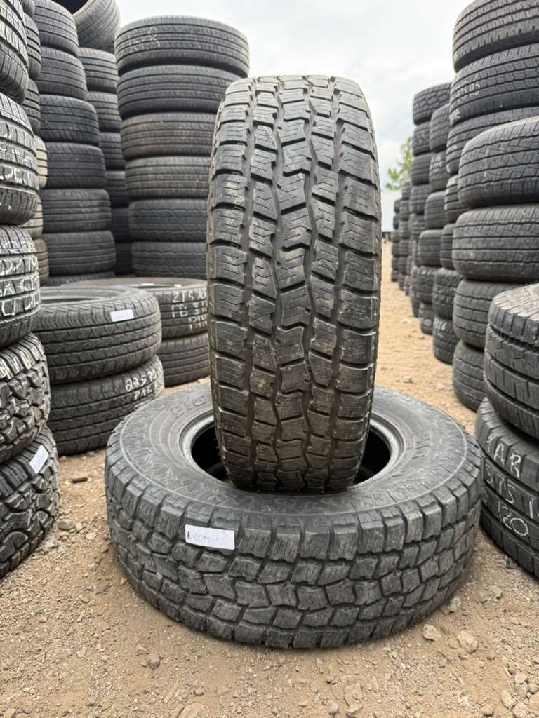 235/70R16 Pair (2 Used Tires) Big O Big Foot A/T II