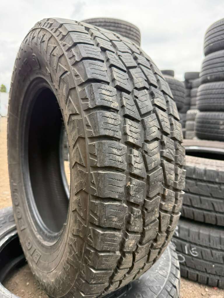 235/70R16 Pair (2 Used Tires) Big O Big Foot A/T II