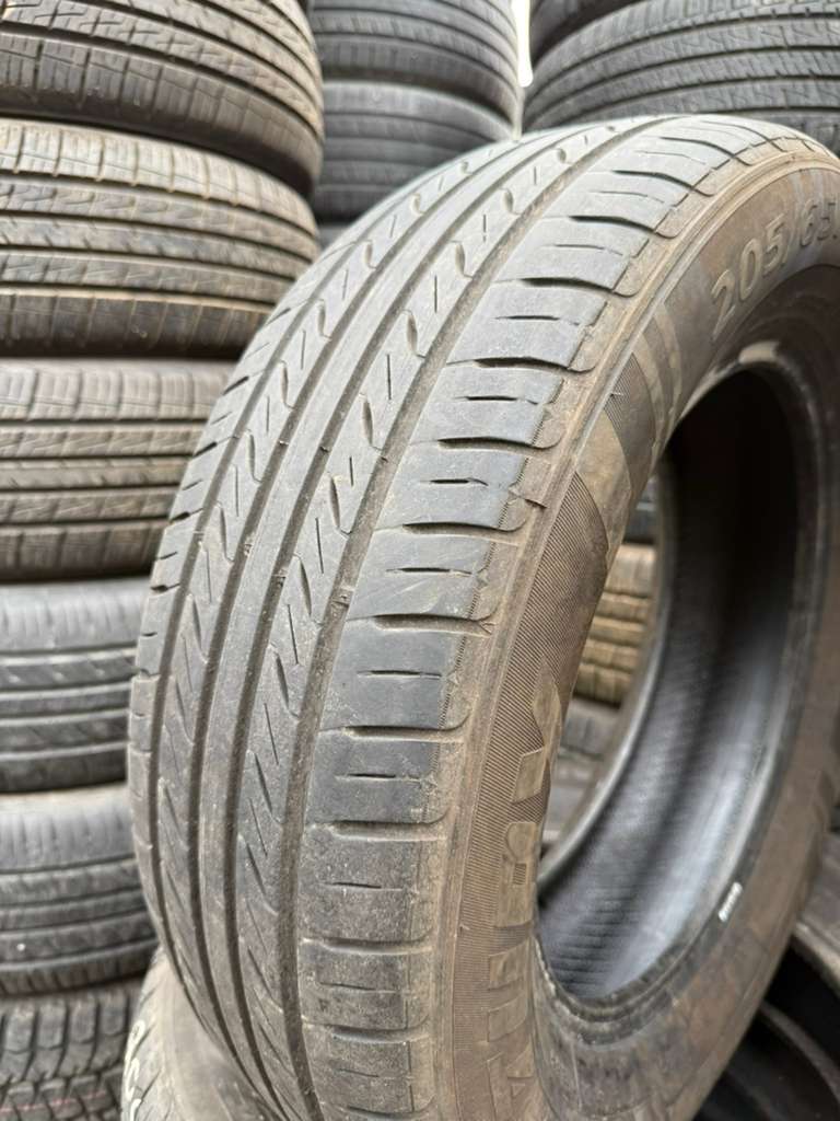 205/65R16 Set (4 Used Tires) Sentury Touring