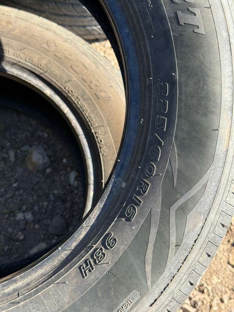 225/60R16 Pair (2 Used Tires) Doral SDL-Sport
