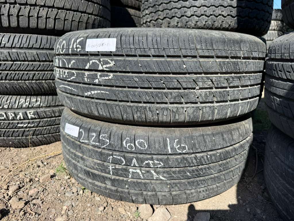 225/60R16 Pair (2 Used Tires) Doral SDL-Sport