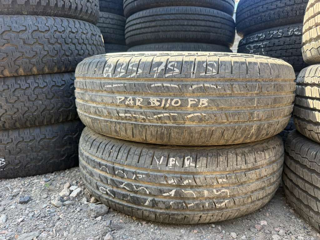 235/75R15 Pair (2 Used Tires) Mastercraft Stratus