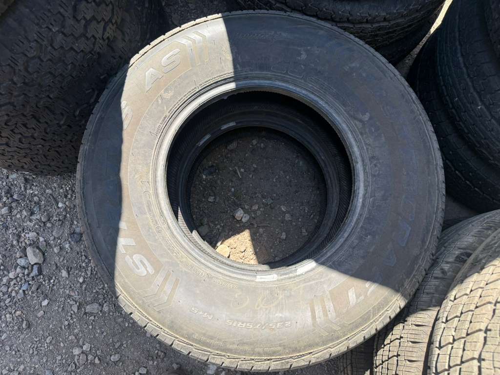 235/75R15 Pair (2 Used Tires) Mastercraft Stratus