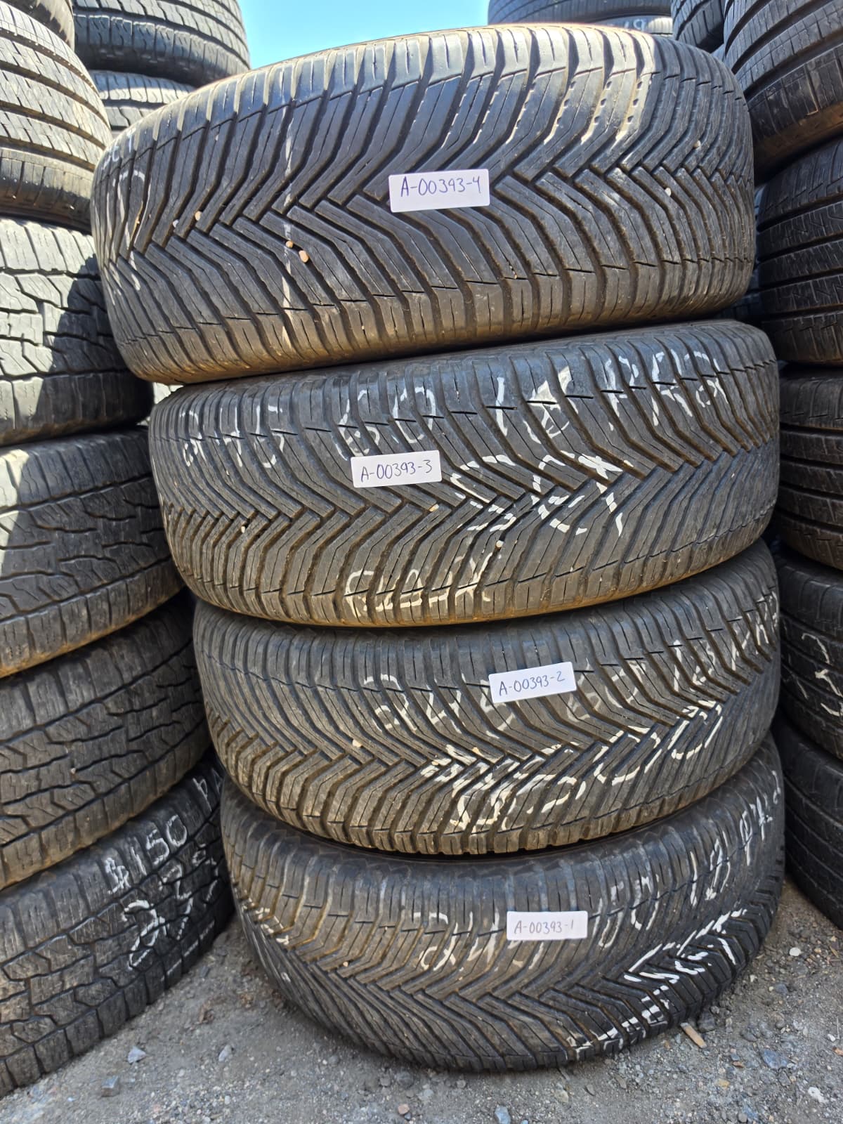 245/60R18 Set (4 Used Tires) Michelin Cross Climate