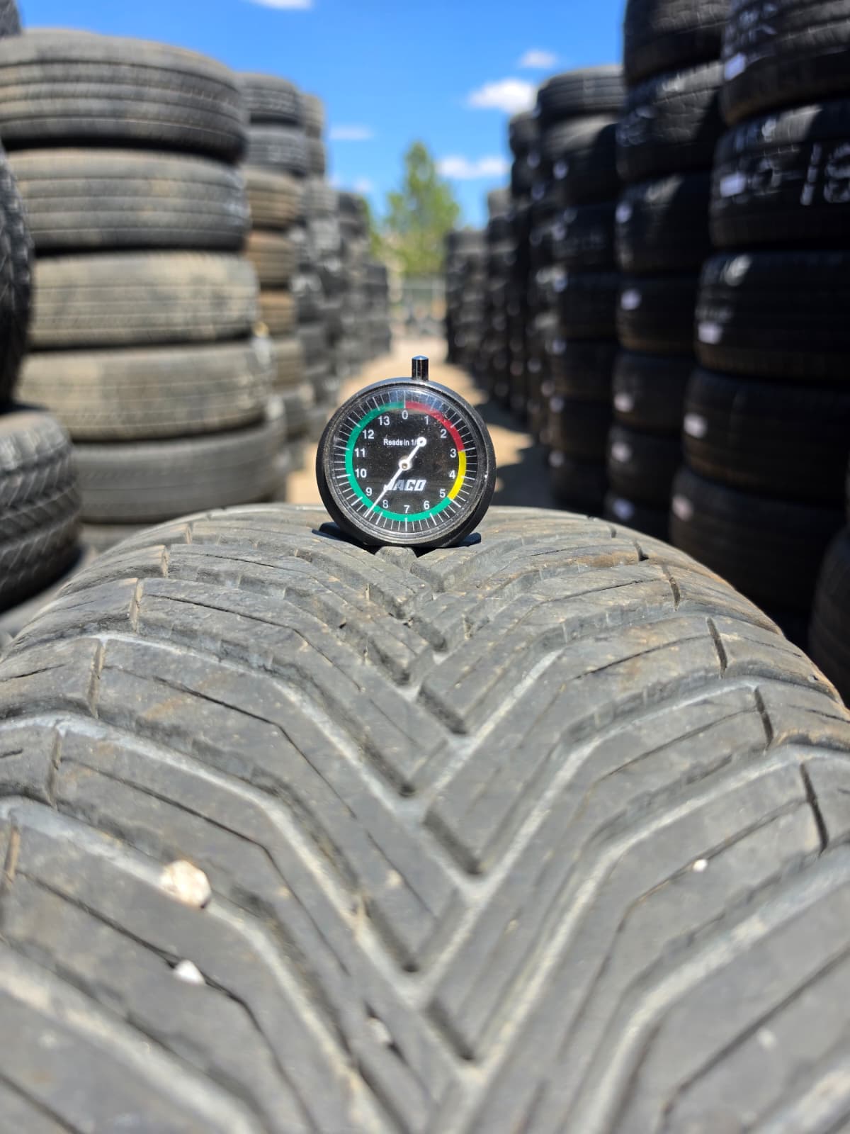245/60R18 Set (4 Used Tires) Michelin Cross Climate