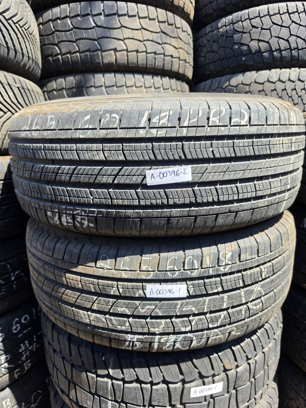 265/60R18 Pair (2 Used Tires) Michelin Primacy LTX