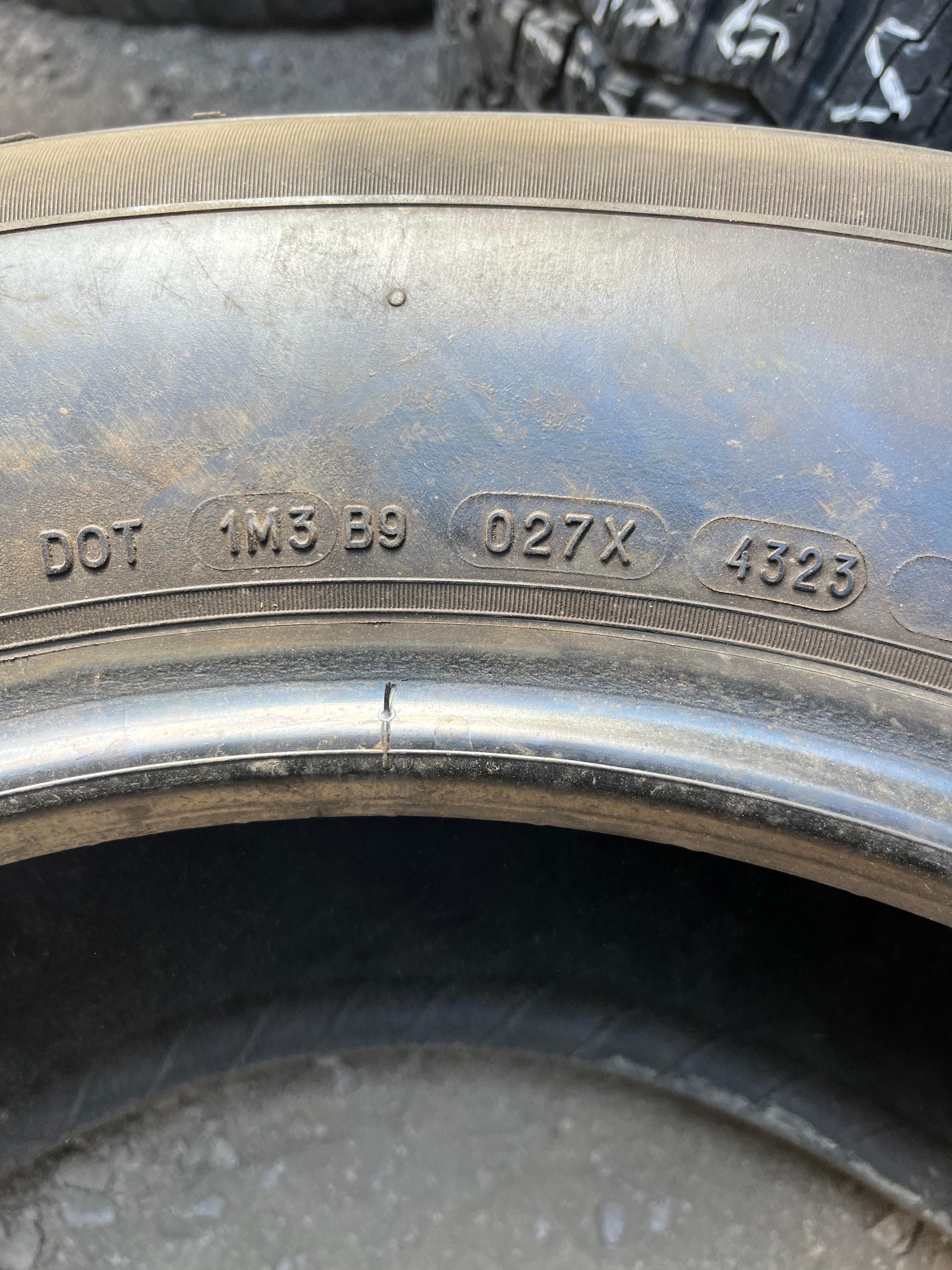 275/65R18 Pair (2 Used Tires) MICHELIN Defender LTX