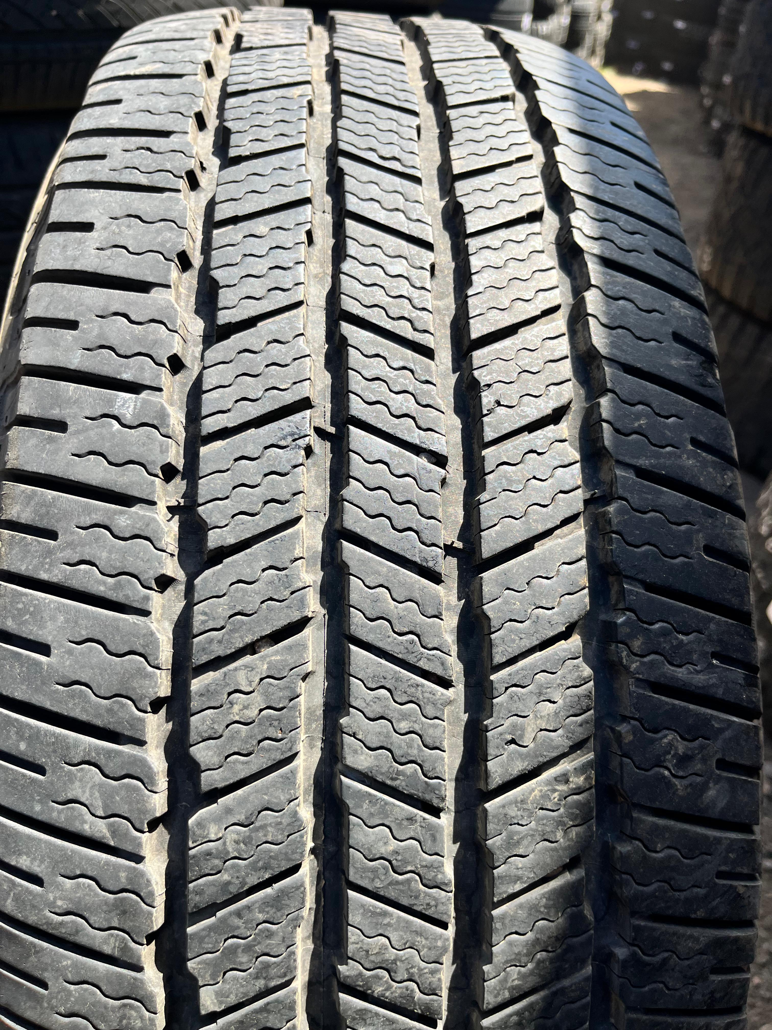 275/65R18 Pair (2 Used Tires) MICHELIN Defender LTX