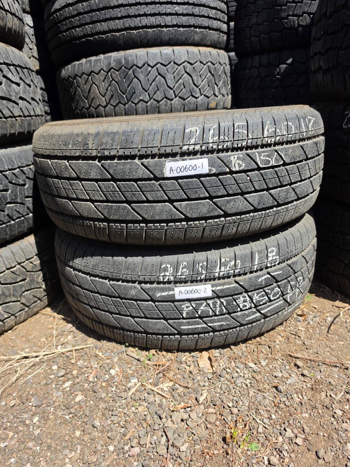 265/60R18 Pair (2 Used Tires) Bridgestone Dueler LX
