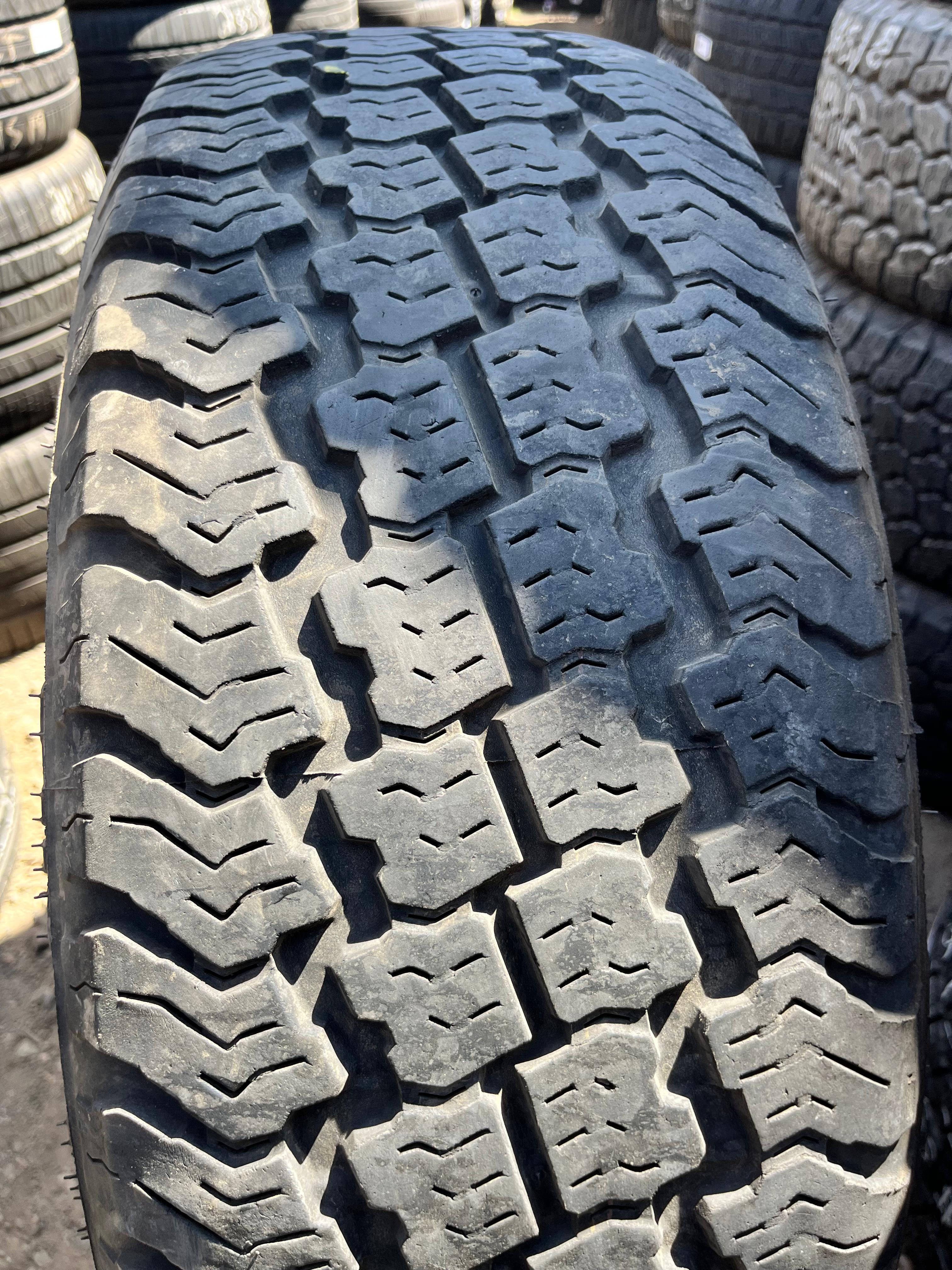 275/65R18 Pair (2 Used Tires) Trail Finder