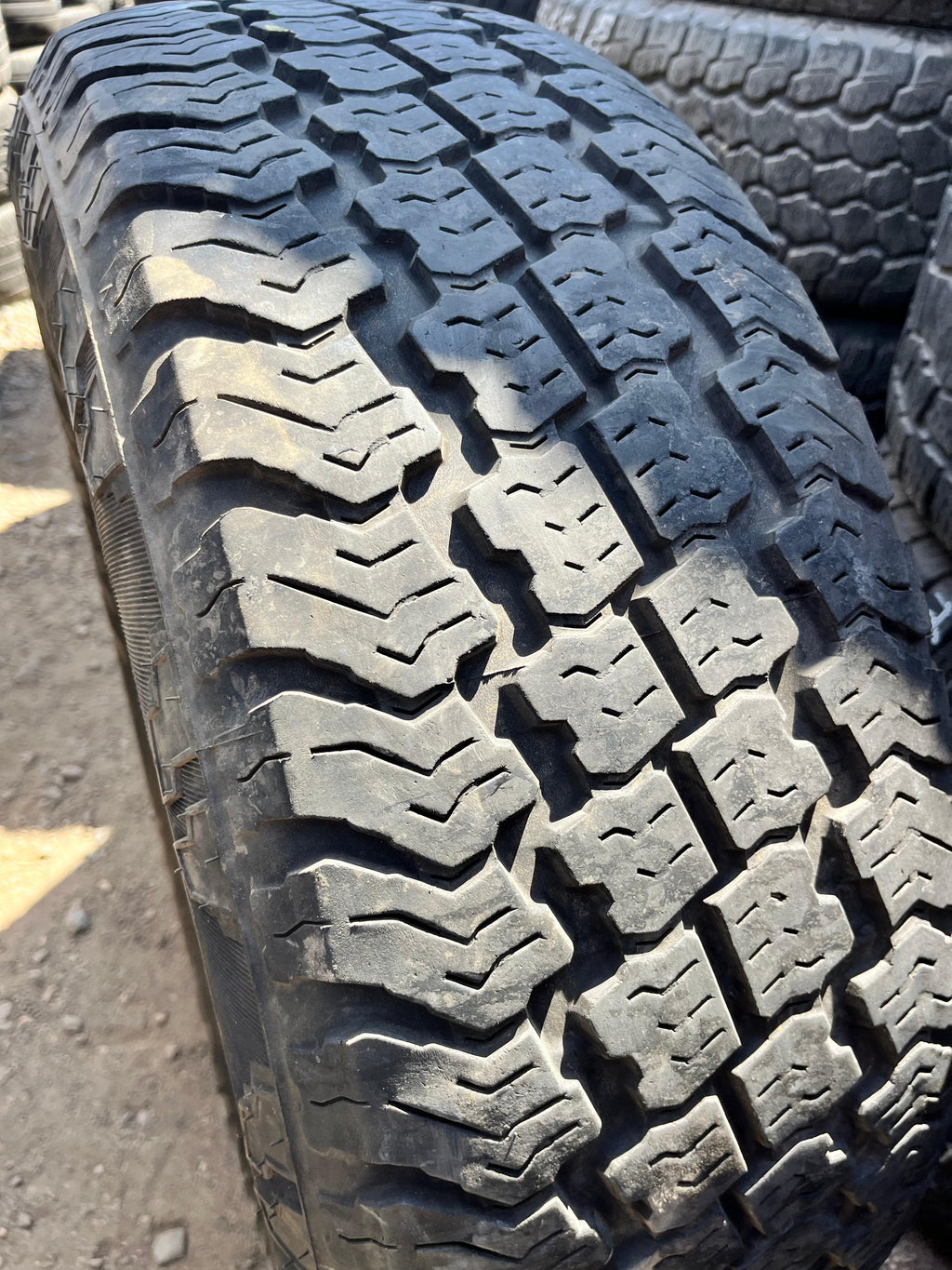 275/65R18 Pair (2 Used Tires) Trail Finder
