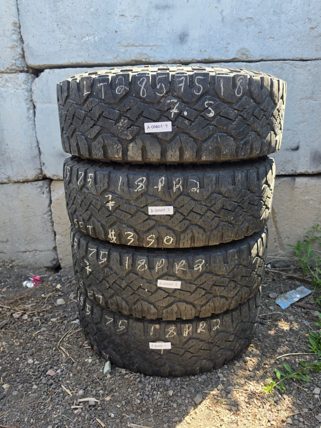 LT285/75R18 Set (4 Used Tires) Goodyear Wrangler DuraTrac
