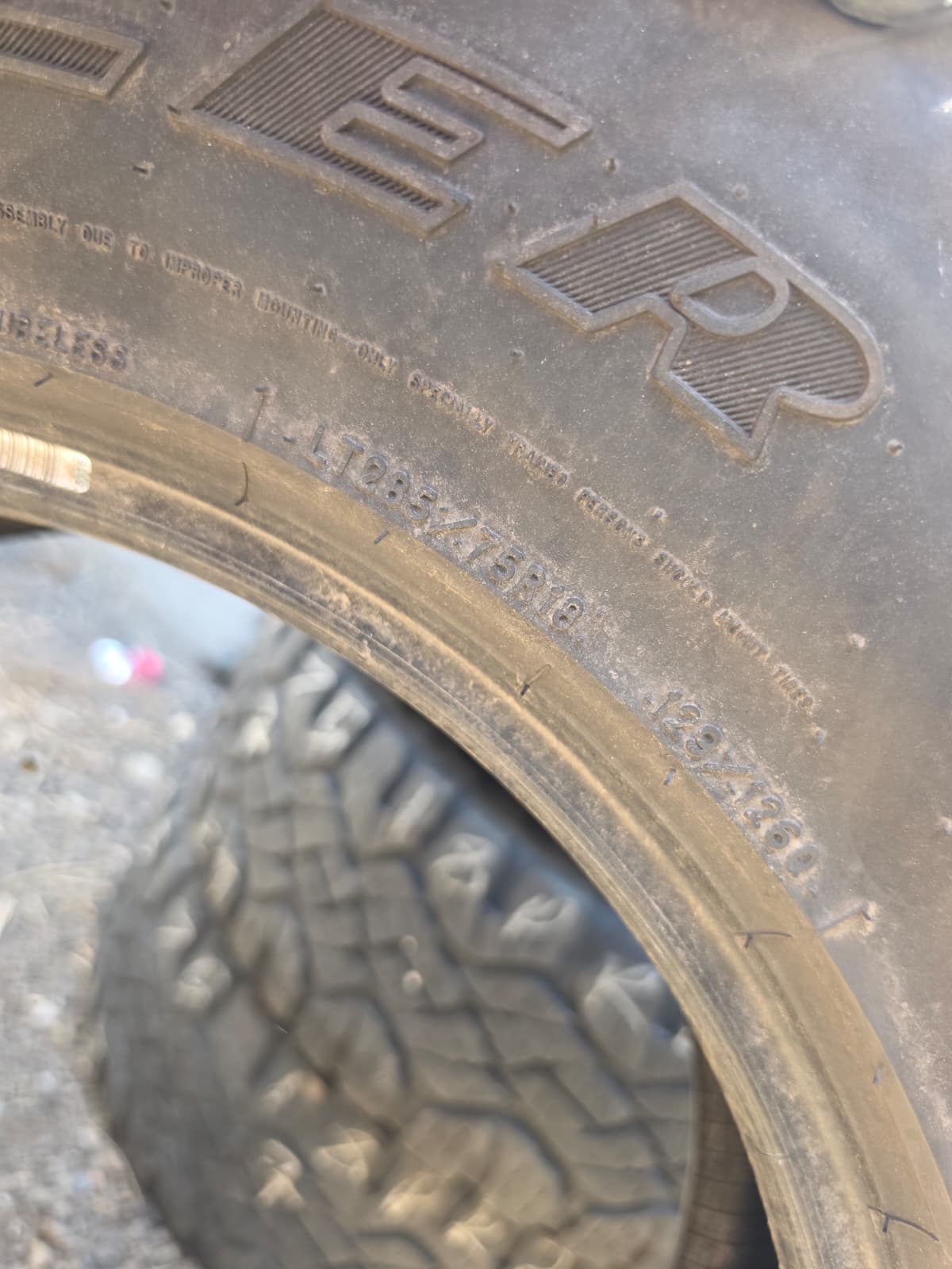 LT285/75R18 Set (4 Used Tires) Goodyear Wrangler DuraTrac