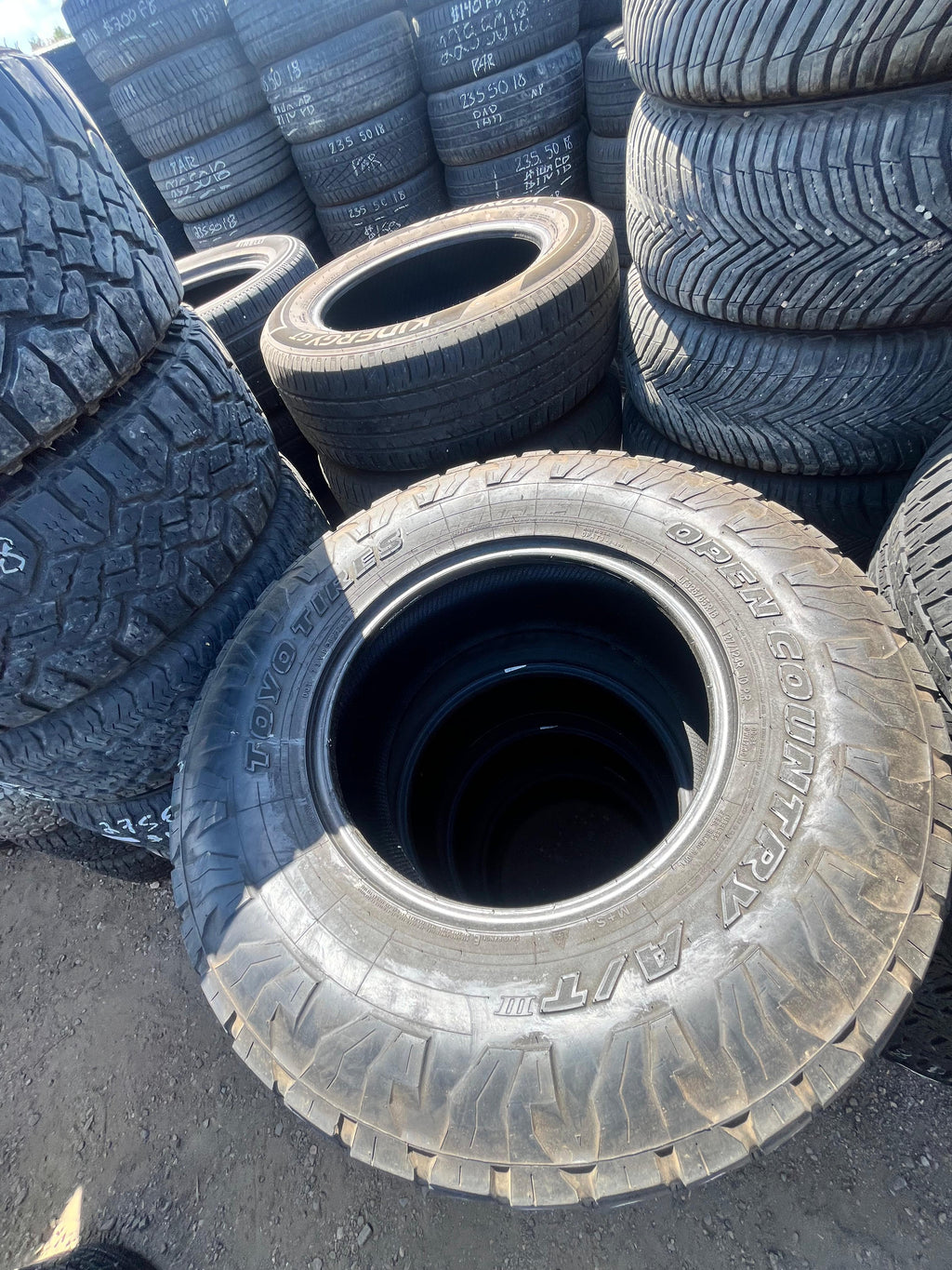 LT325/65R18 Set (4 Used Tires) Toyo Tires Open Country