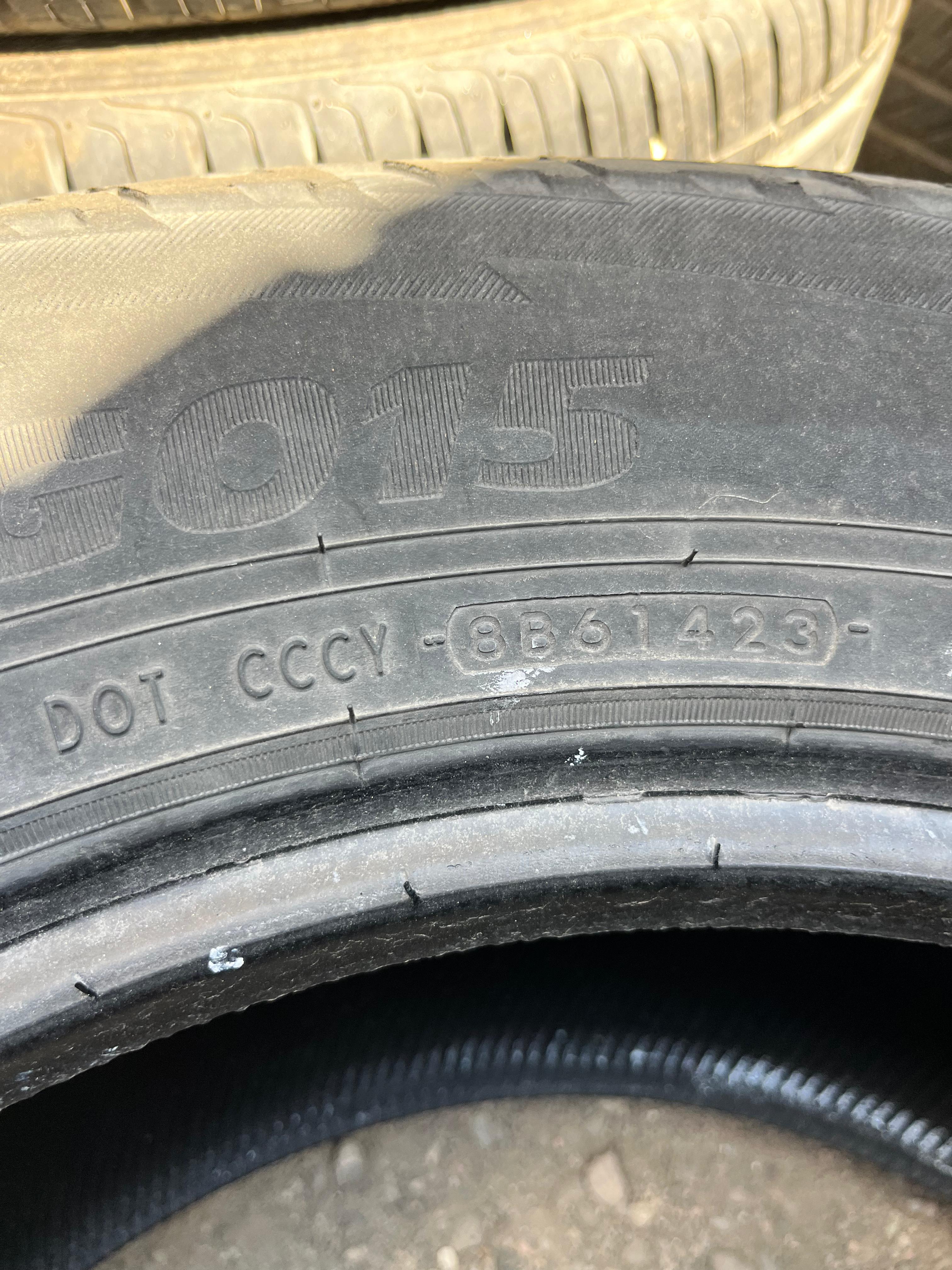 275/65R18 Set (4 Used Tires) Yokohama Geolandar