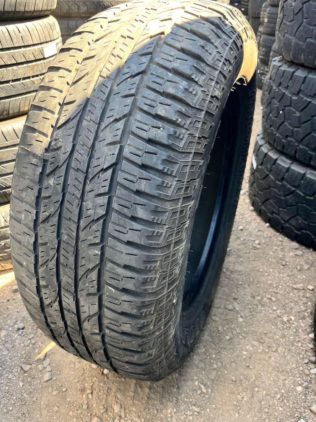 275/65R18 Set (4 Used Tires) Yokohama Geolandar