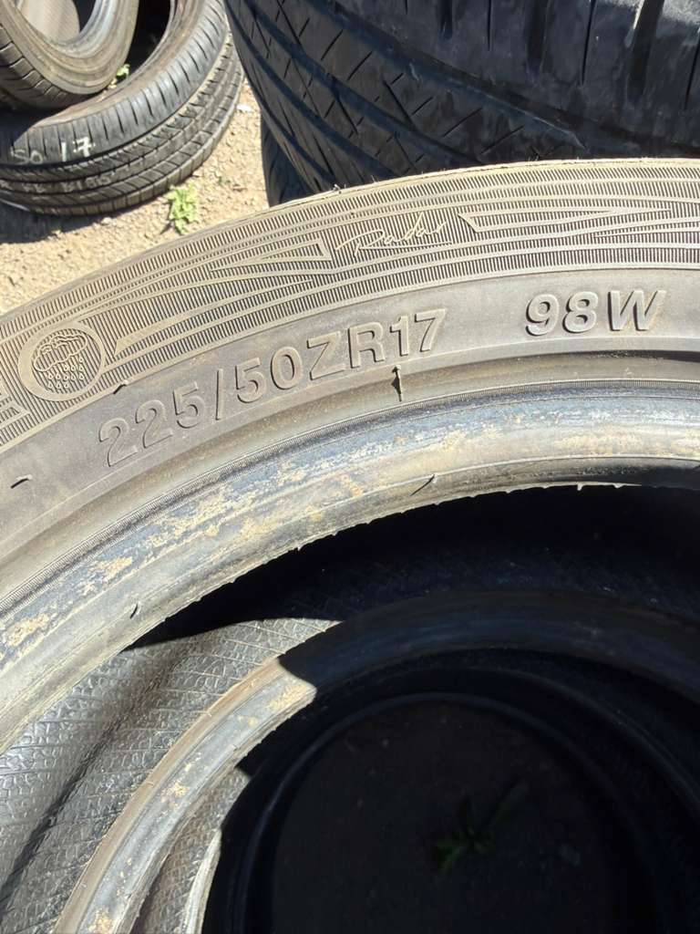 225/50R17 Set (4 Used Tires) Dimax Radial