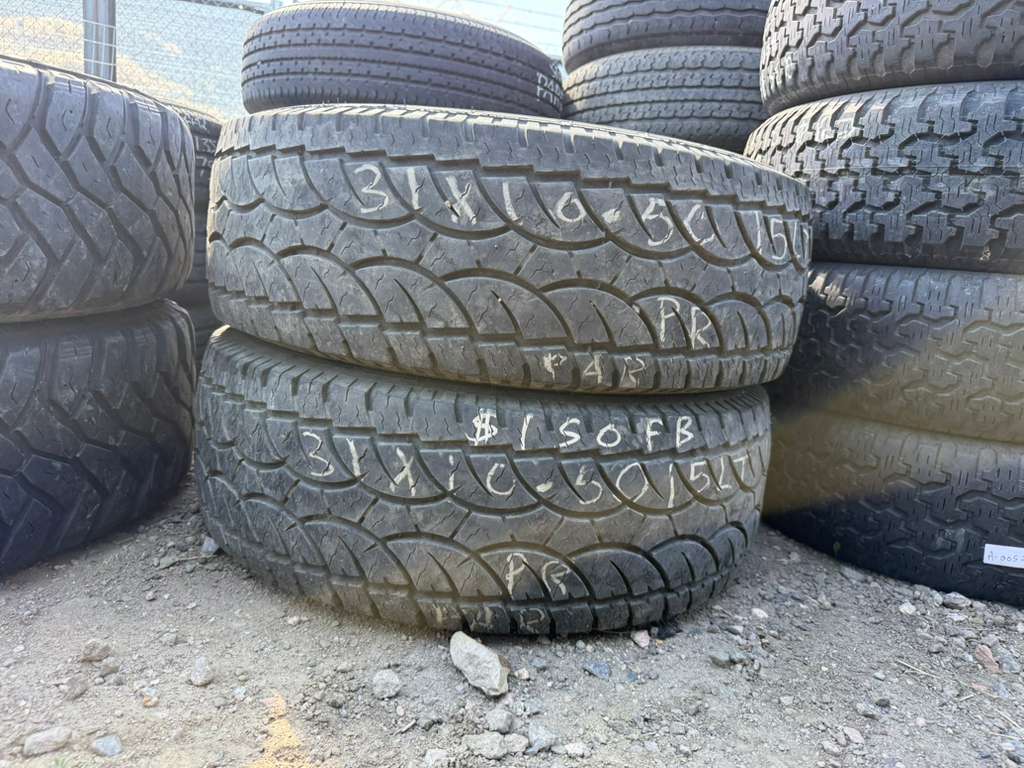 LT31X10.50R15 Pair (2 Used Tires) Thunderer All Terrain