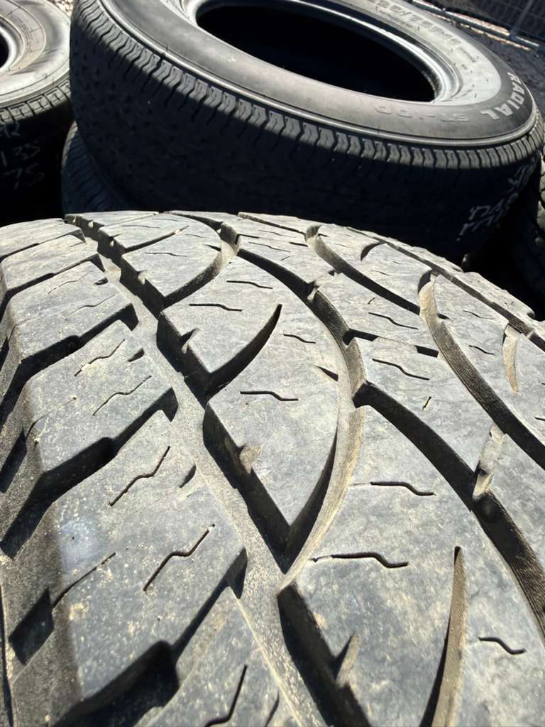 LT31X10.50R15 Pair (2 Used Tires) Thunderer All Terrain